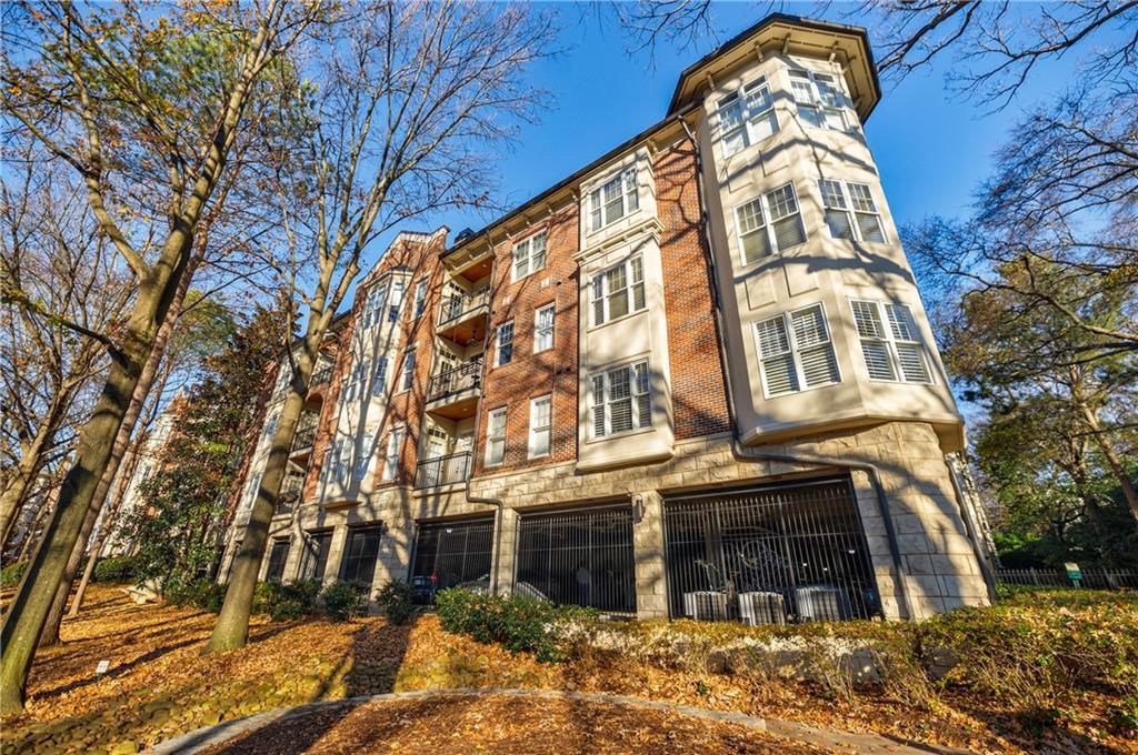 825 Highland Lane NE Unit 1302