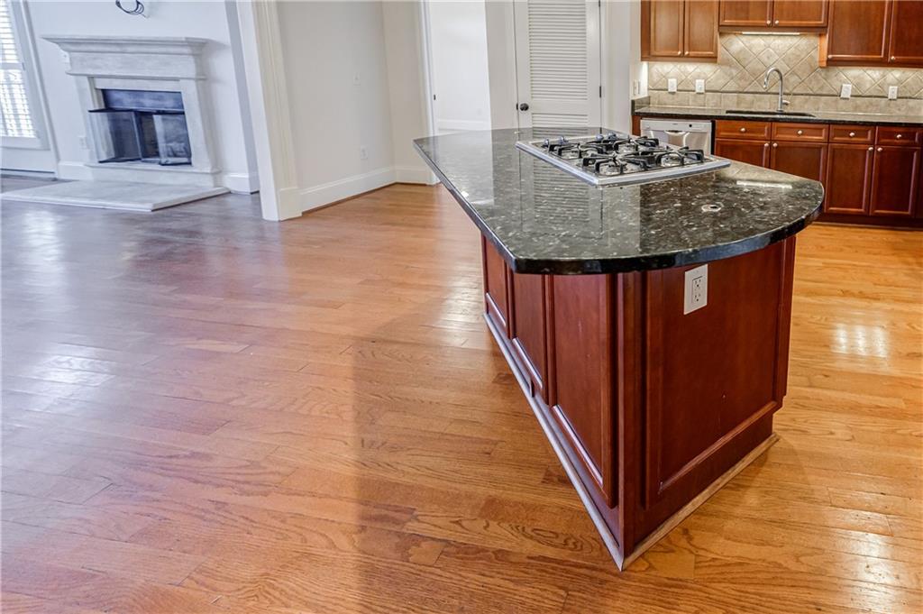 825 Highland Lane NE Unit 1302
