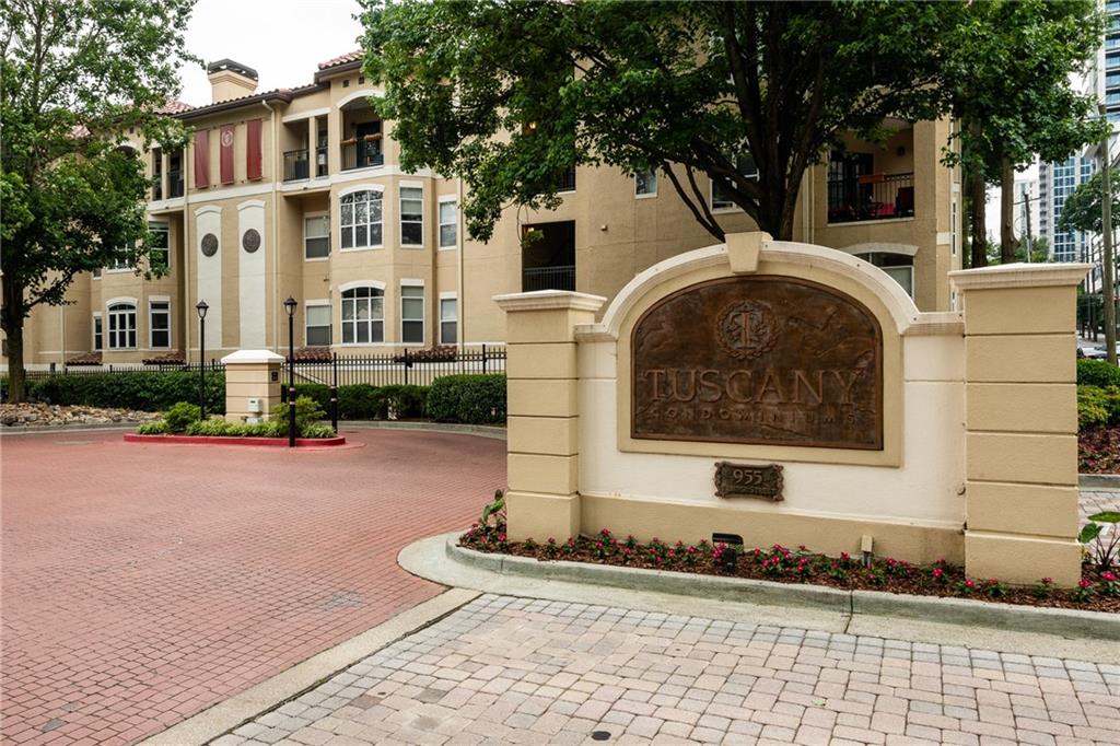 955 Juniper Street NE Unit 4229