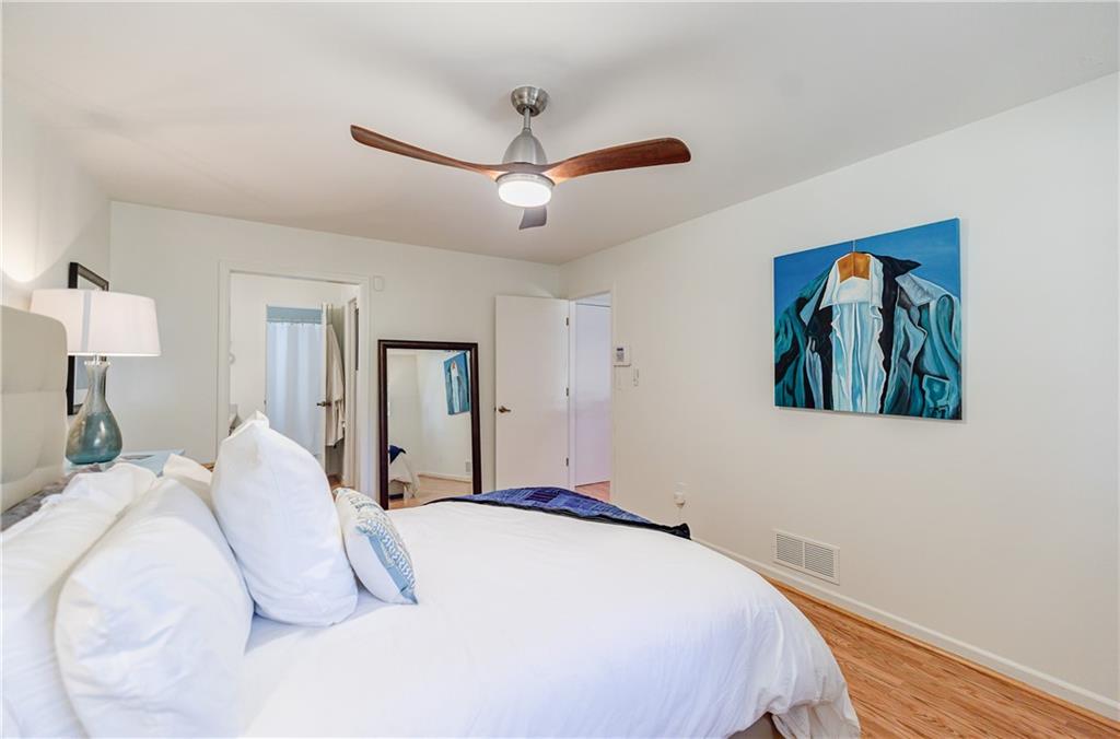 4183 Oak Crest Drive