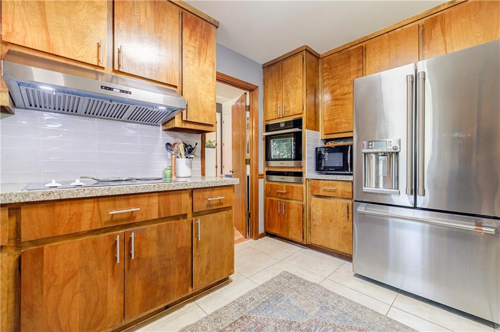 4183 Oak Crest Drive