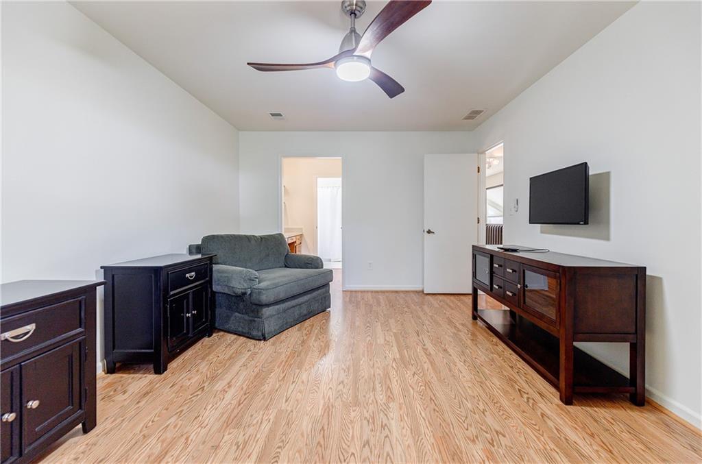 4183 Oak Crest Drive