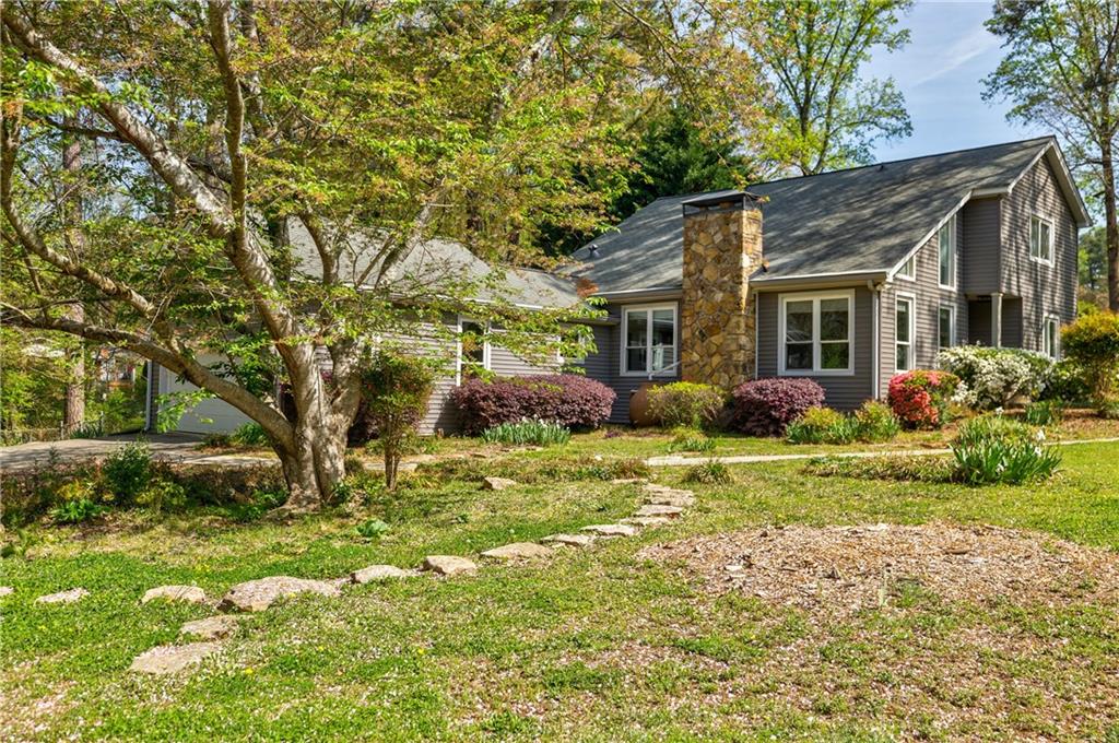 4183 Oak Crest Drive