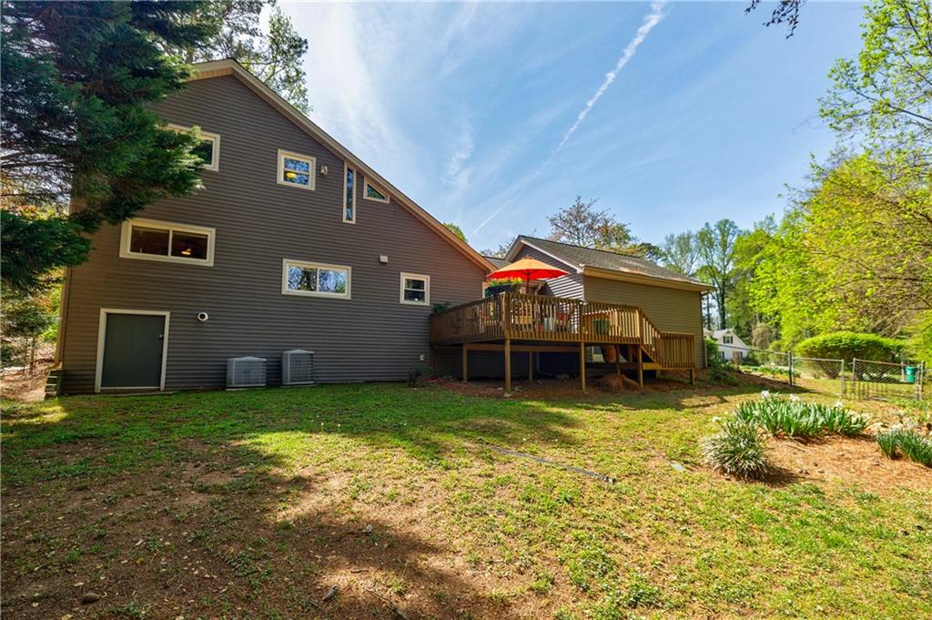 4183 Oak Crest Drive