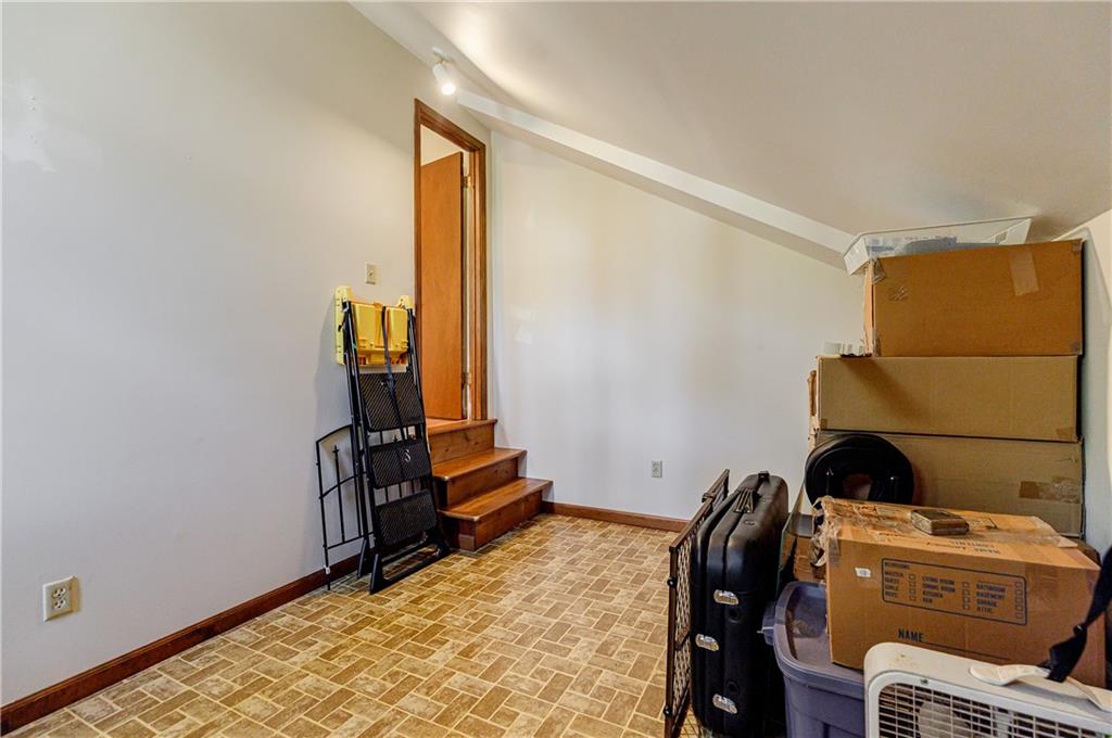4183 Oak Crest Drive