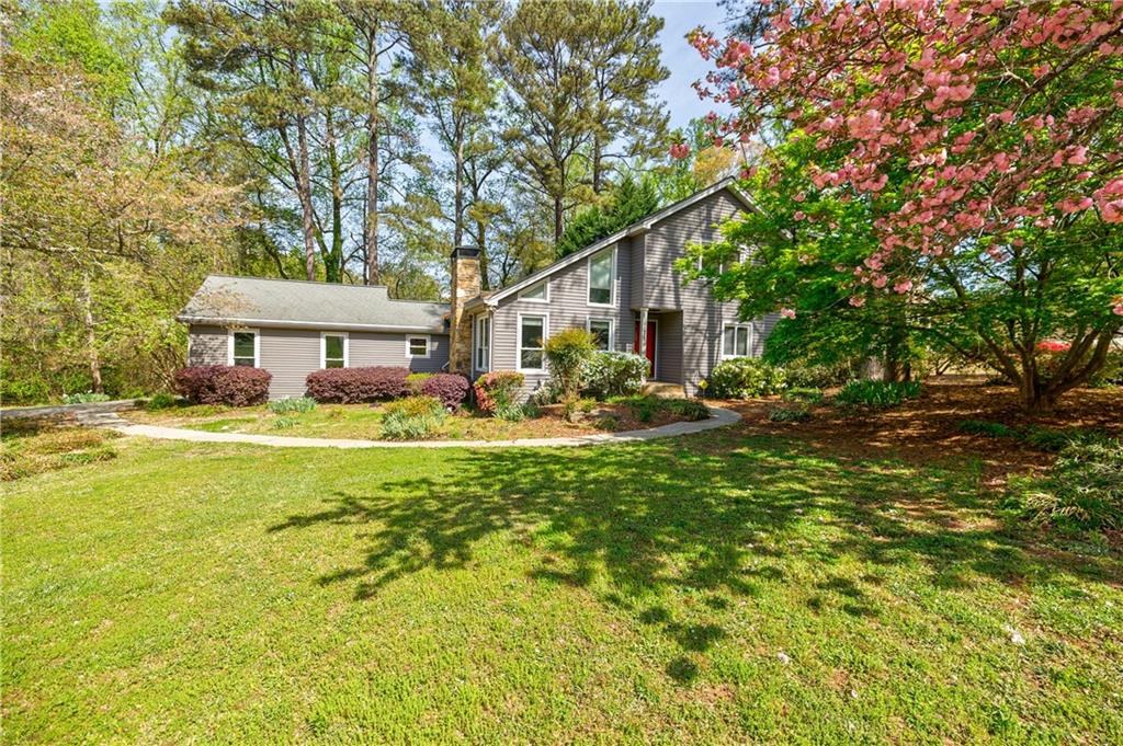 4183 Oak Crest Drive