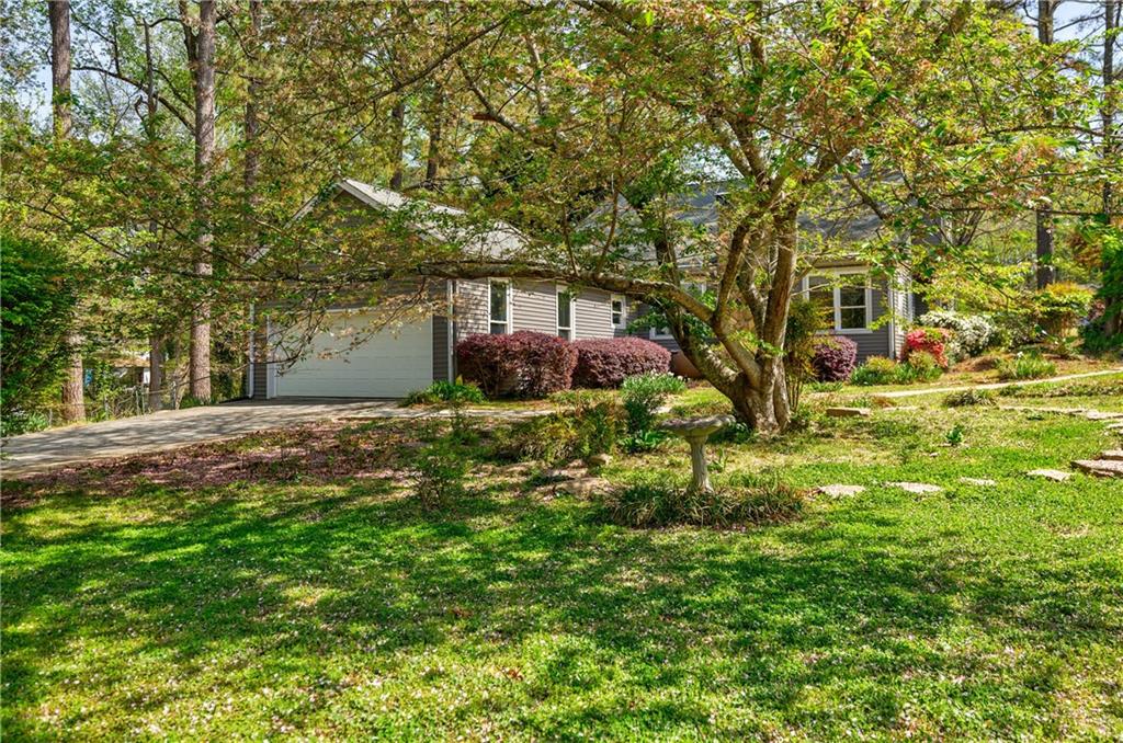 4183 Oak Crest Drive