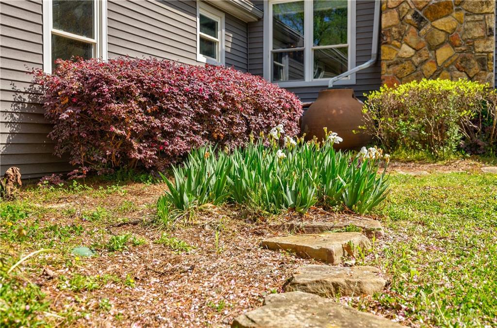 4183 Oak Crest Drive
