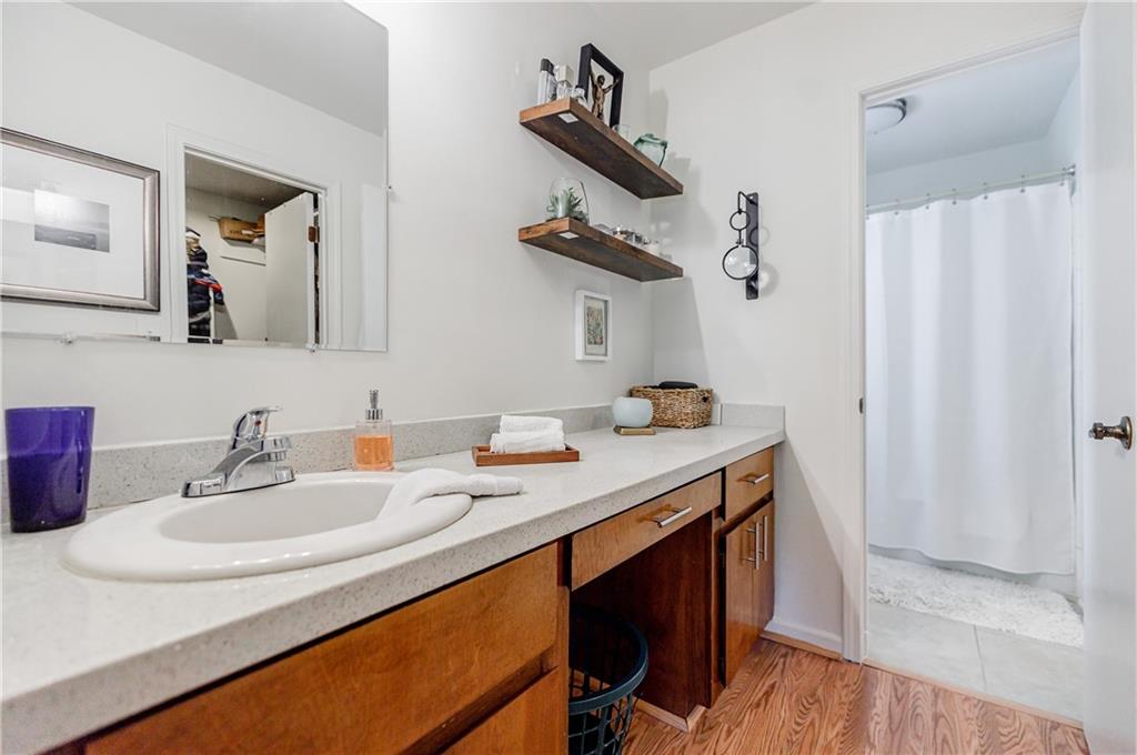 4183 Oak Crest Drive