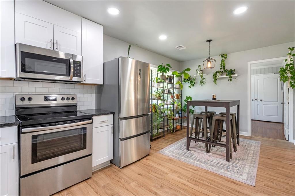 3385 PINEHILL Drive