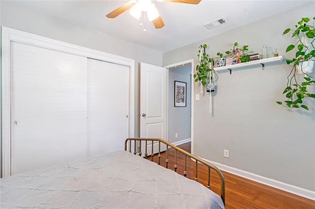 3385 PINEHILL Drive