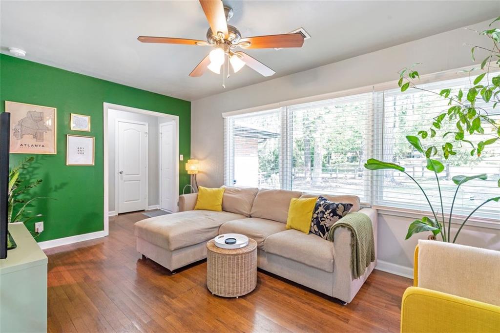 3385 PINEHILL Drive