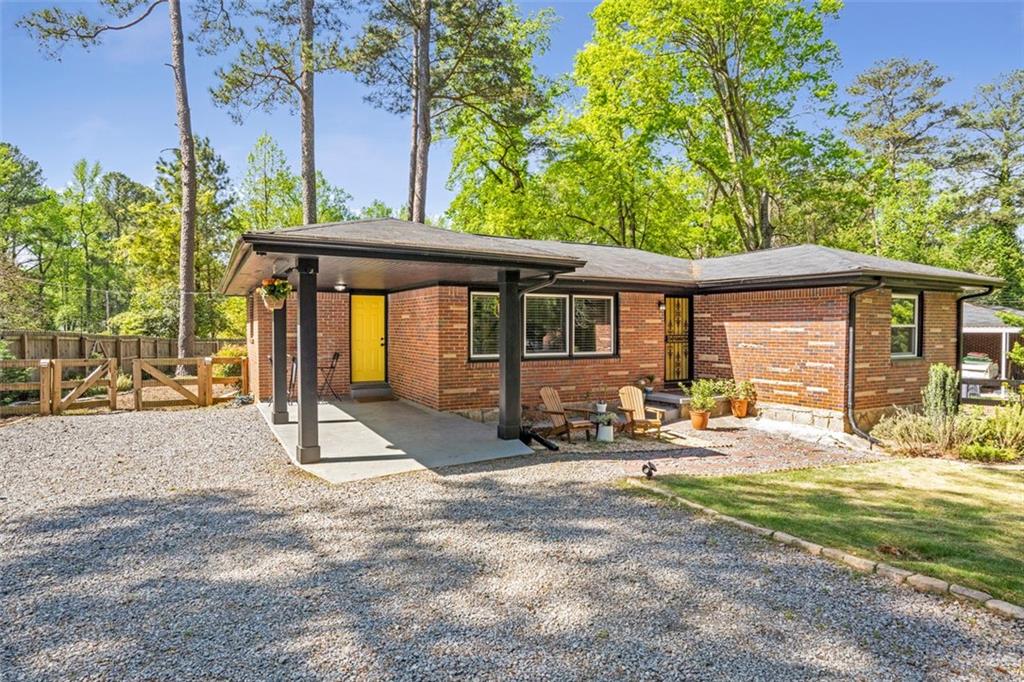 3385 PINEHILL Drive