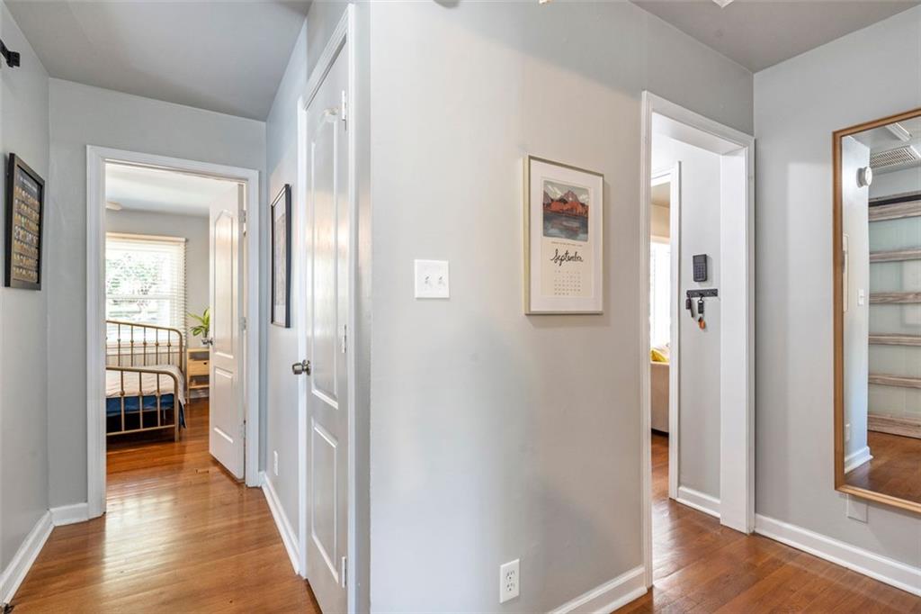 3385 PINEHILL Drive