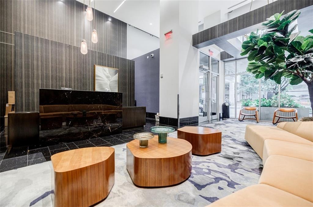 44 Peachtree Place NW Unit 1228