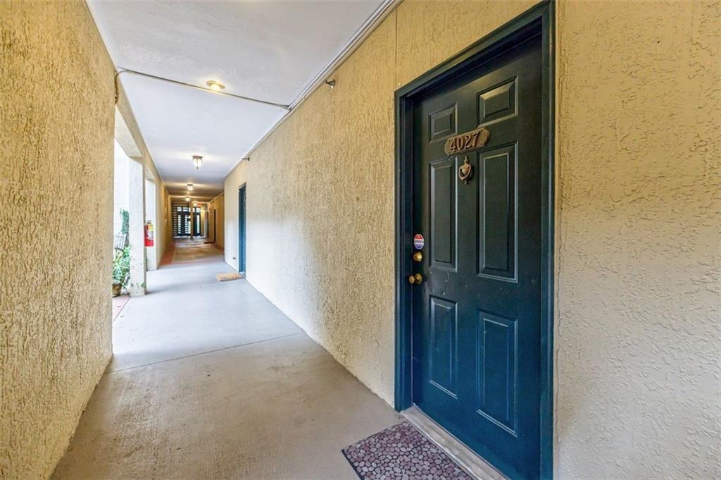 955 JUNIPER Street NE Unit 4027