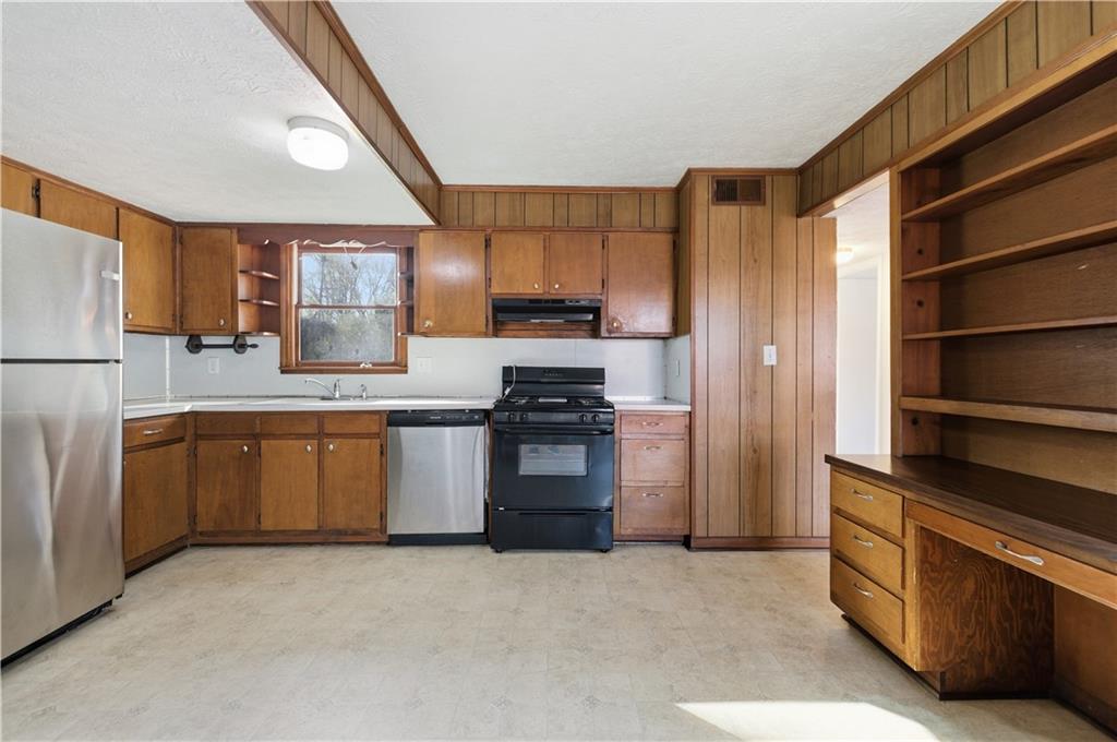101 Pine Circle