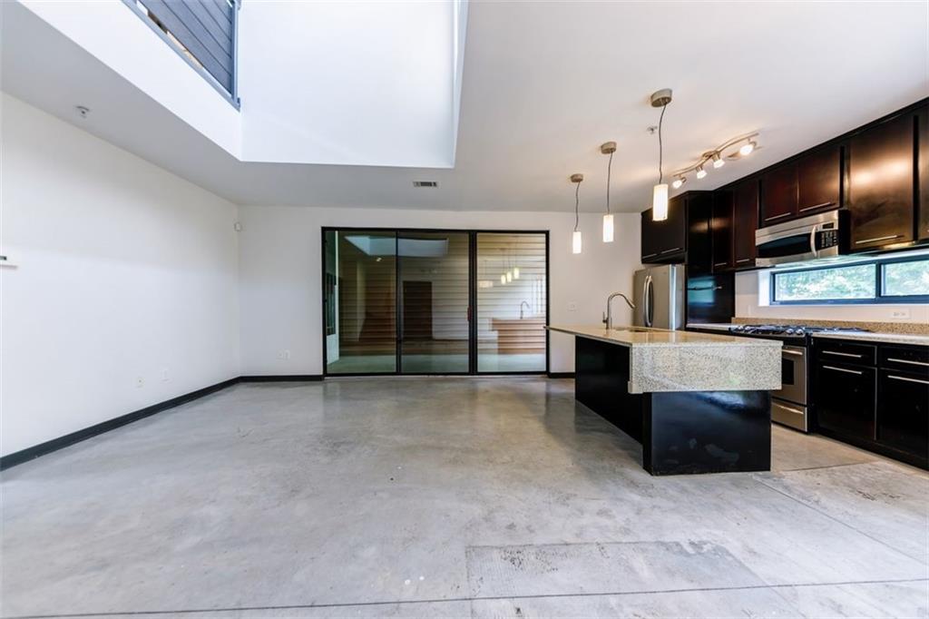 972 Dekalb Avenue NE Unit 205