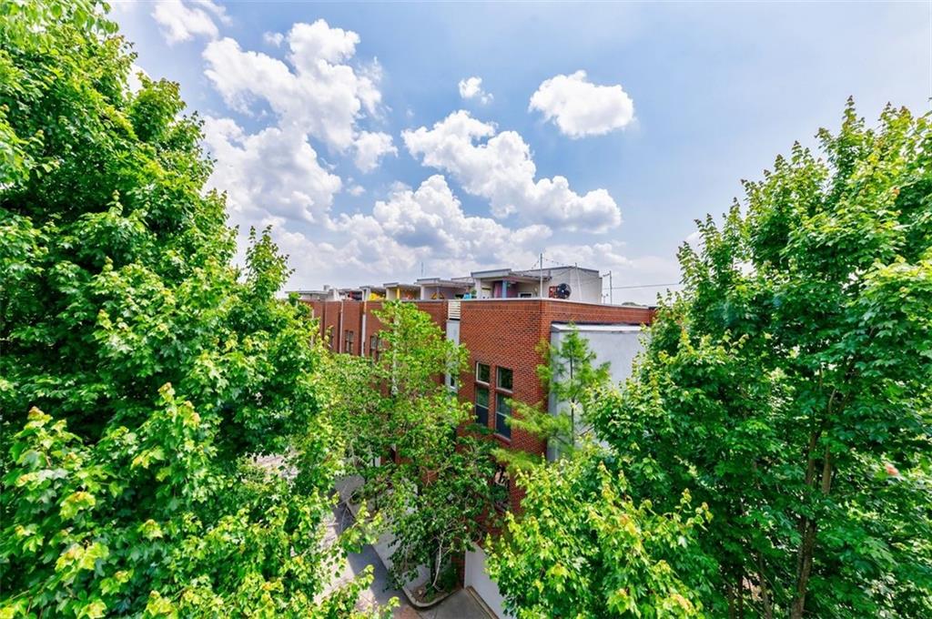 972 Dekalb Avenue NE Unit 205