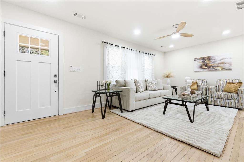 1903 S Columbia Place