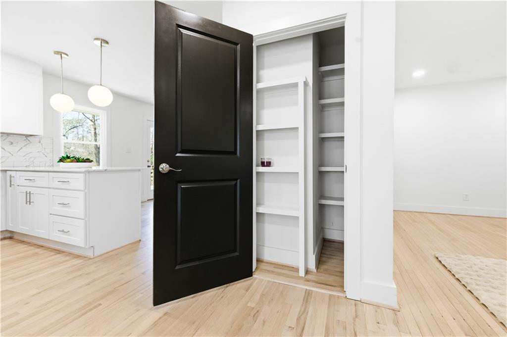 1903 S Columbia Place