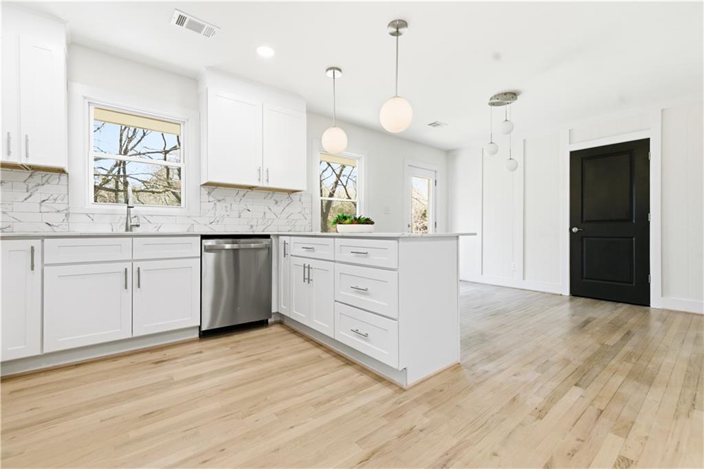 1903 S Columbia Place