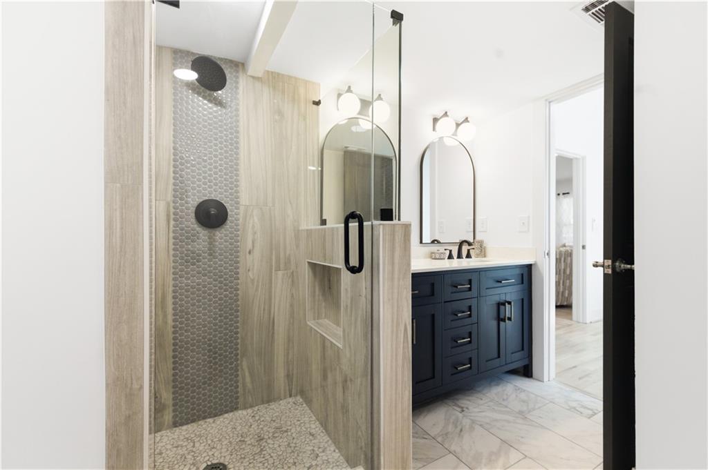 1903 S Columbia Place