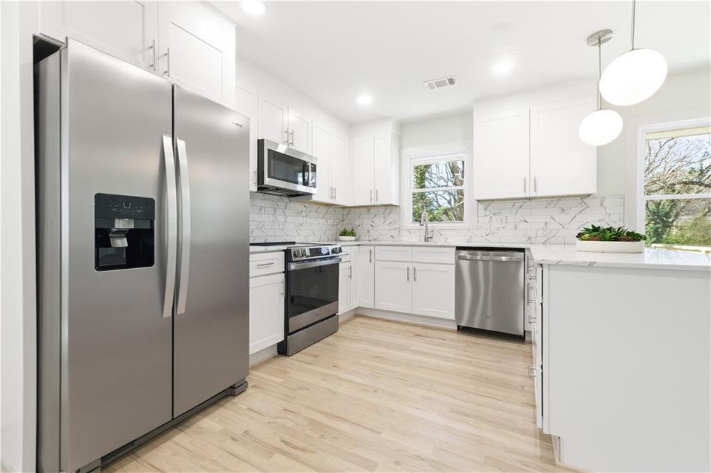 1903 S Columbia Place