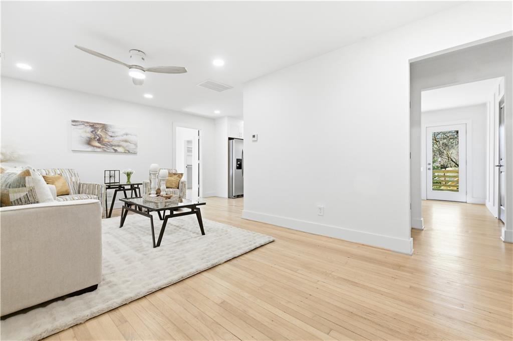 1903 S Columbia Place