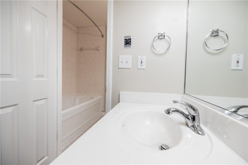 28207 Plantation Drive NE