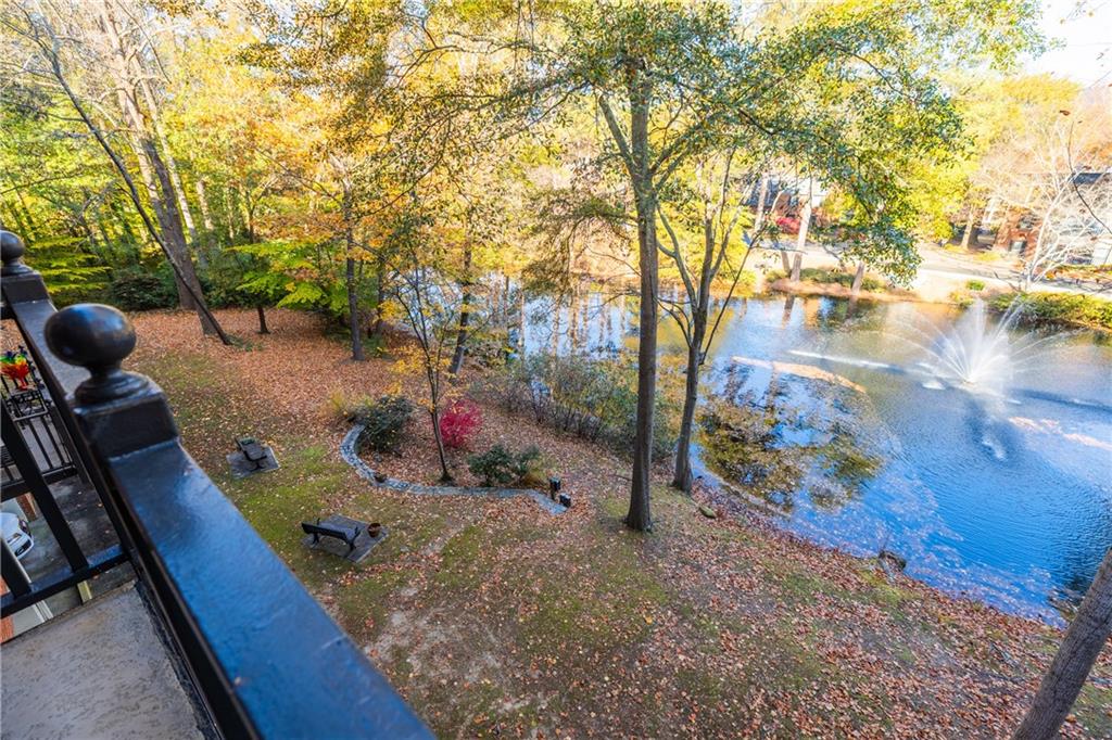 28207 Plantation Drive NE