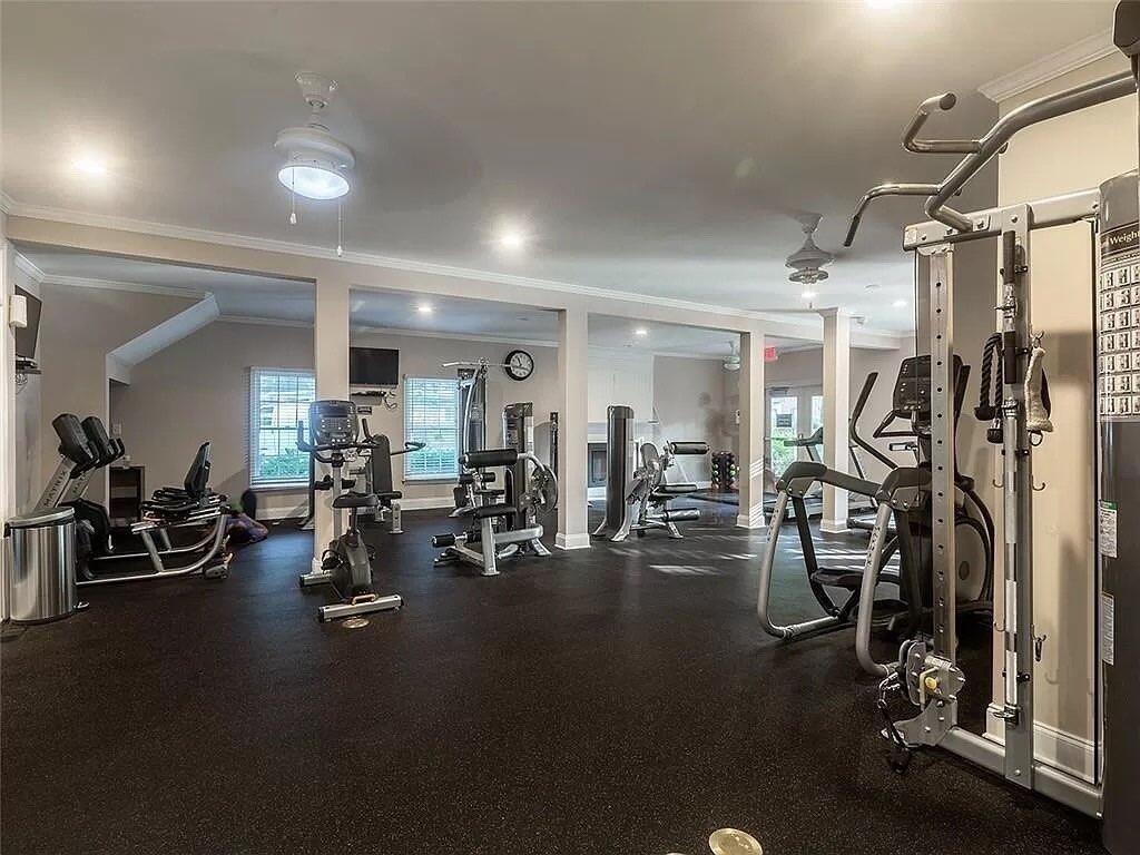 28207 Plantation Drive NE