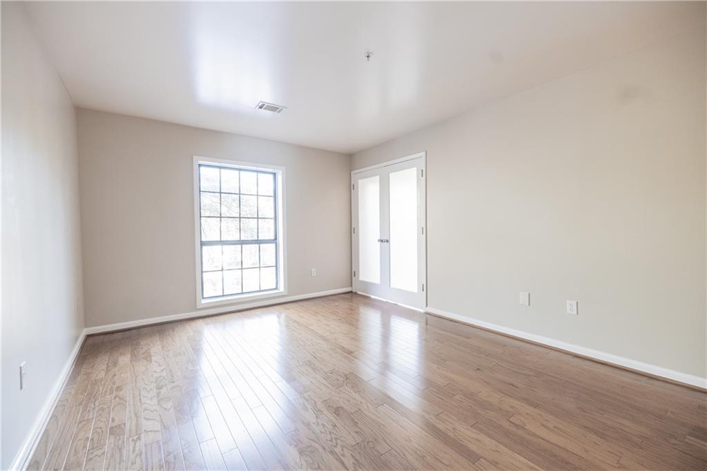 28207 Plantation Drive NE