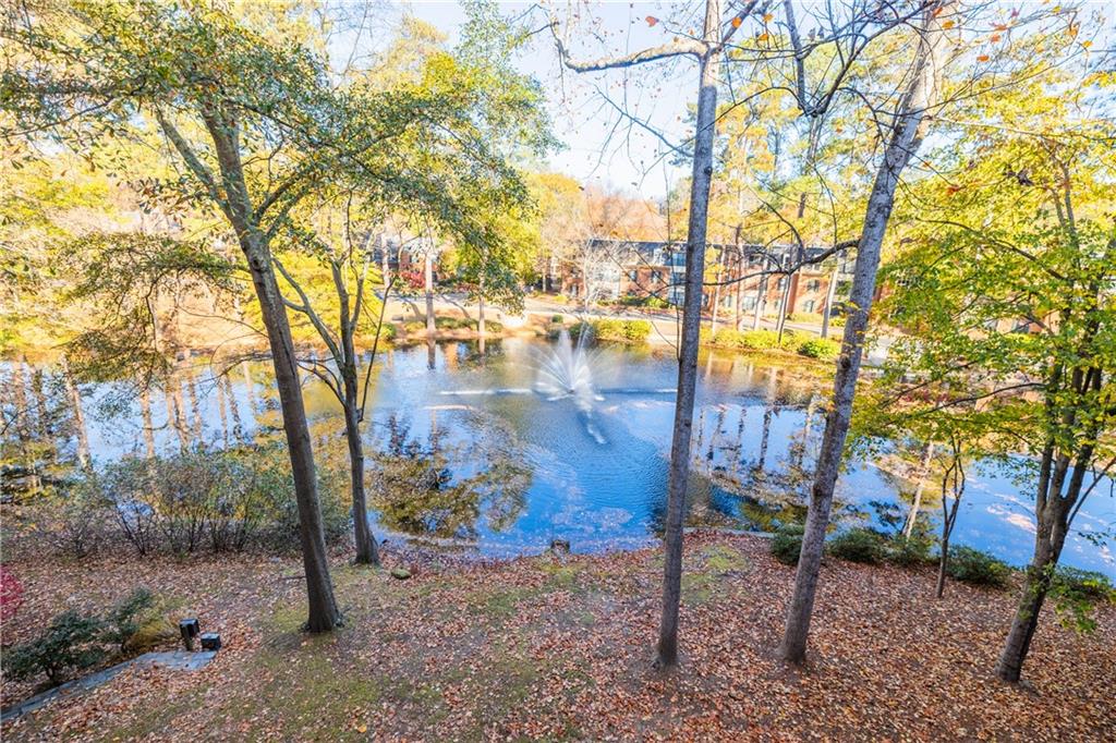 28207 Plantation Drive NE