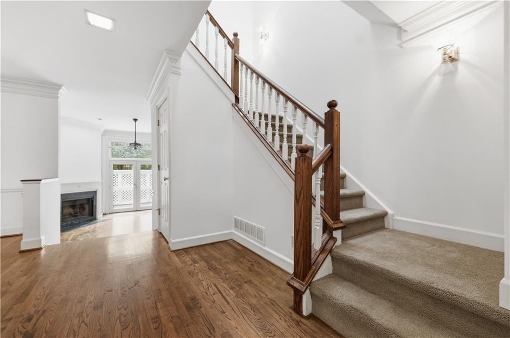 15 Lullwater Estate NE