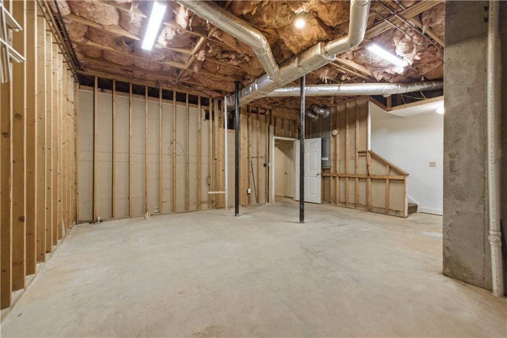 15 Lullwater Estate NE