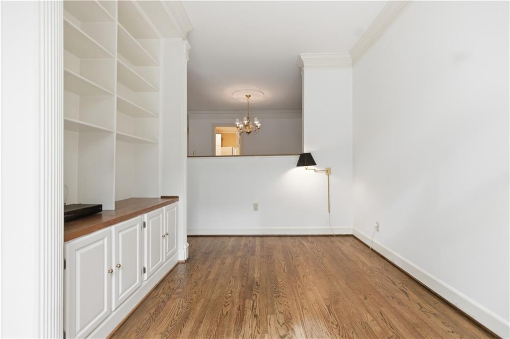 15 Lullwater Estate NE