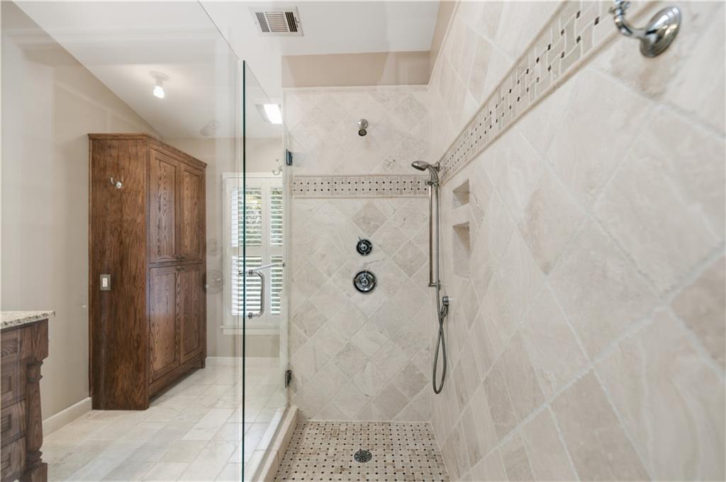 15 Lullwater Estate NE