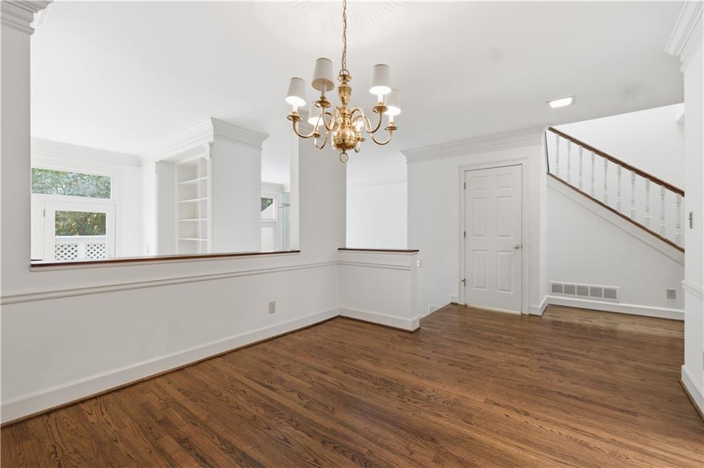 15 Lullwater Estate NE