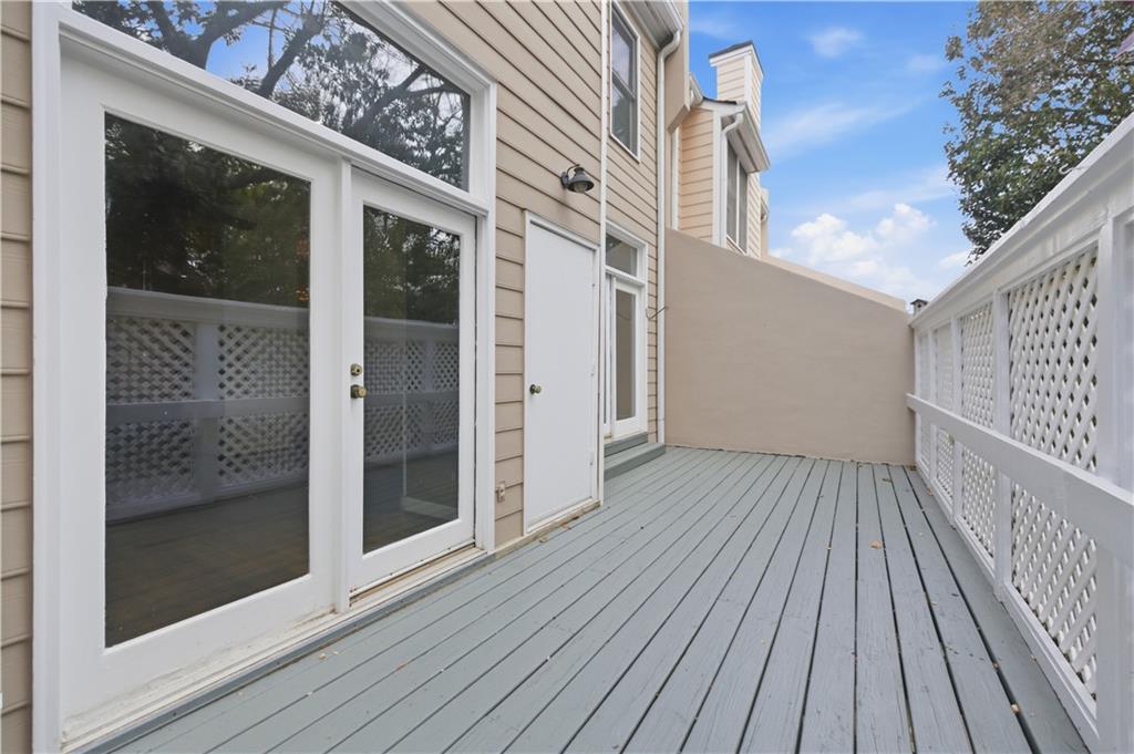 15 Lullwater Estate NE