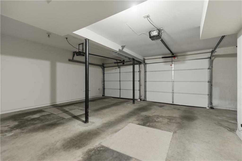 15 Lullwater Estate NE