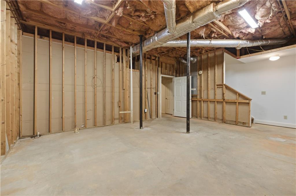 15 Lullwater Estate NE