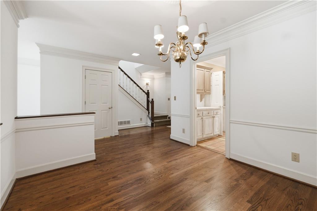 15 Lullwater Estate NE