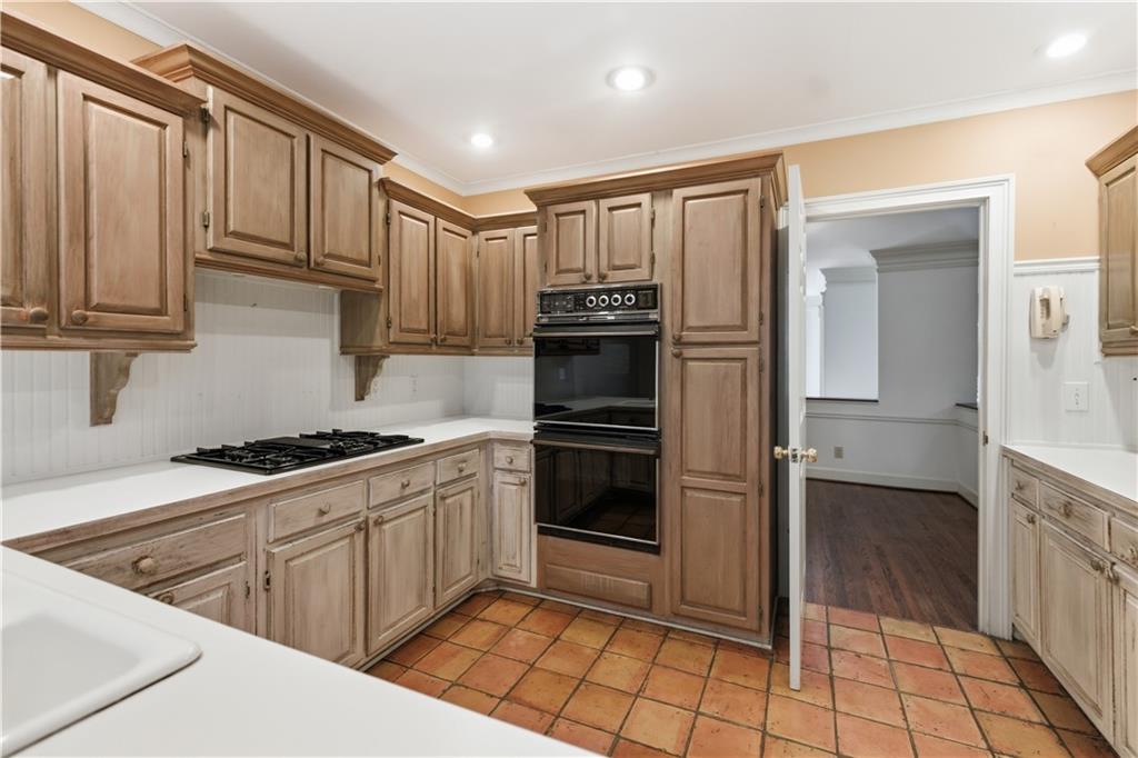 15 Lullwater Estate NE