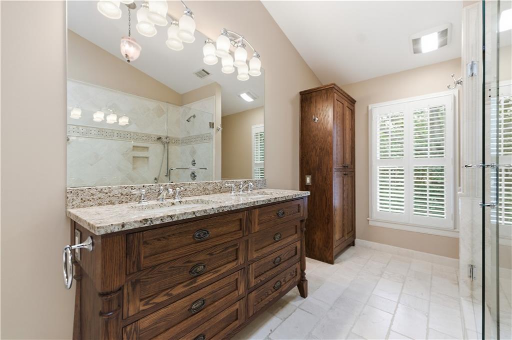 15 Lullwater Estate NE