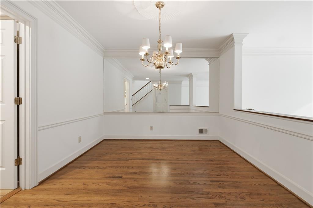 15 Lullwater Estate NE