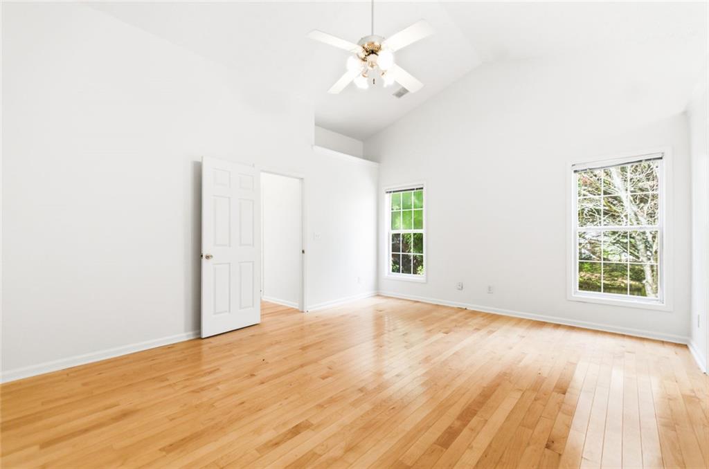 100 Jackson Bluff Court