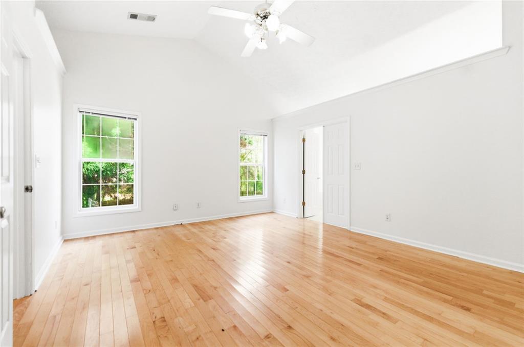 100 Jackson Bluff Court