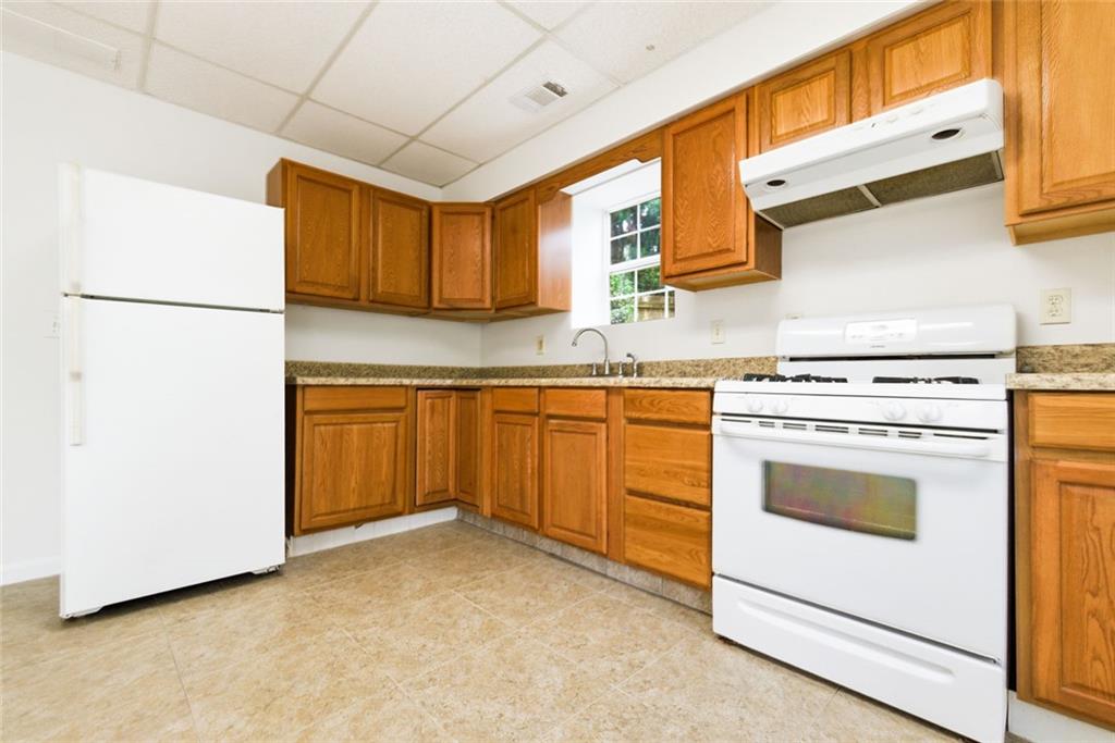 100 Jackson Bluff Court