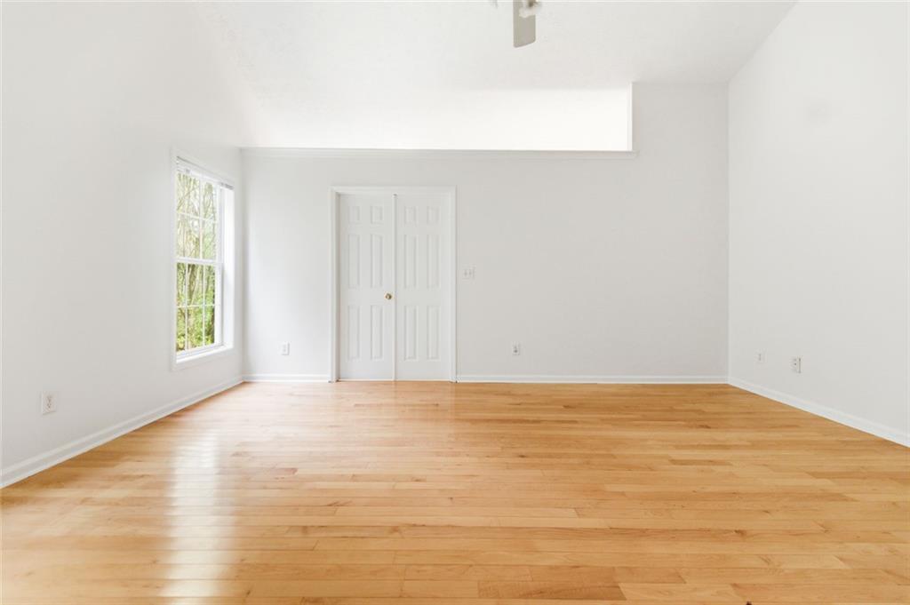 100 Jackson Bluff Court